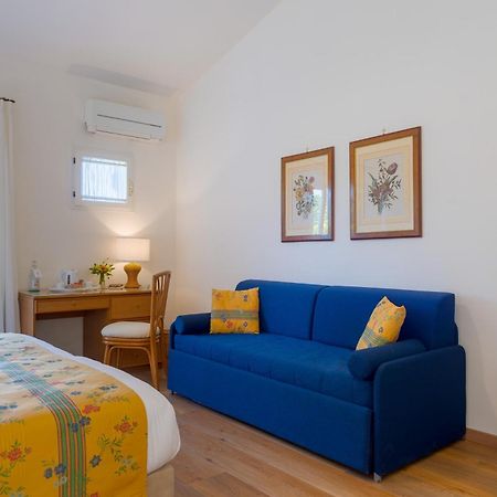 Hotel Villa Ottone Portoferraio Bagian luar foto