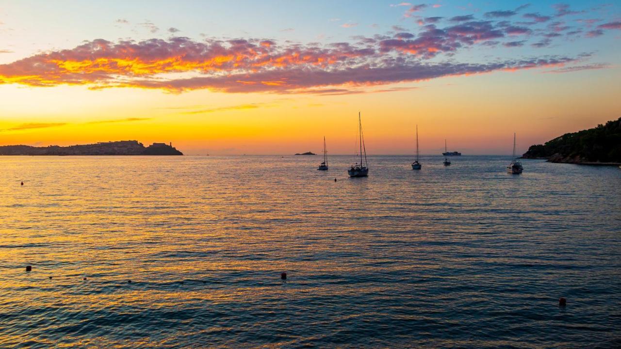 Hotel Villa Ottone Portoferraio Bagian luar foto